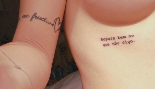 Dicas de Frases para Tatuagens Femininas na Costela 