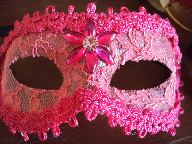 mascara de carnaval rosa