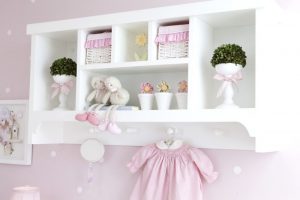 prateleira para quarto de bebe gancho