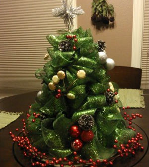 Árvore de Natal de fita grossa passo a passo Árvore de Natal de fita grossa passo a passo