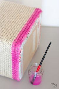 Como Fazer um Cesto de Roupa Suja Reciclado