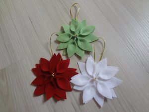 flor de natal de feltro