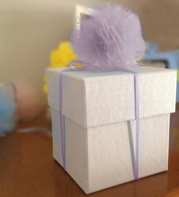 pompom de tule no presente 
